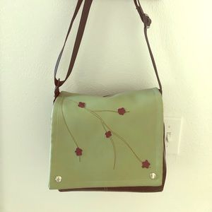 Queen Bee Creations Green Flower Purse